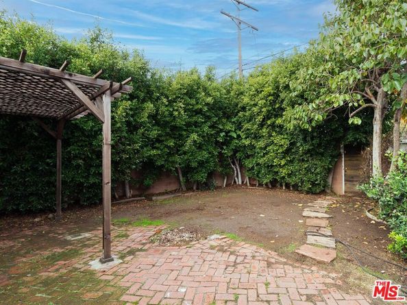 11729 Tennessee Avenue, Los Angeles CA 90064