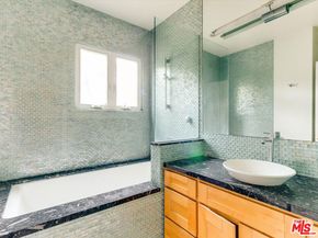 11729 Tennessee Avenue, Los Angeles CA 90064