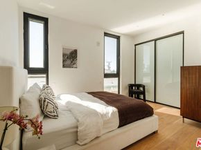 1253 N Sweetzer Avenue 6, West Hollywood CA 90069