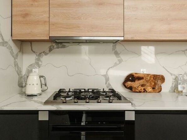 1253 N Sweetzer Avenue 6, West Hollywood CA 90069