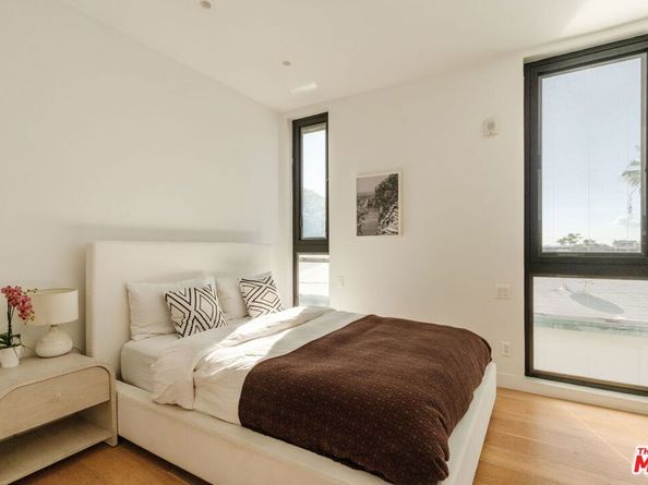 1253 N Sweetzer Avenue 6, West Hollywood CA 90069