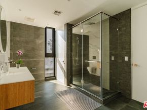 1253 N Sweetzer Avenue 6, West Hollywood CA 90069