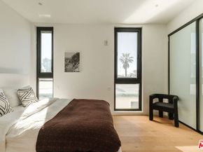 1253 N Sweetzer Avenue 6, West Hollywood CA 90069