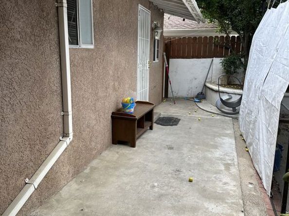 11577 Amboy Avenue, San Fernando CA 91340