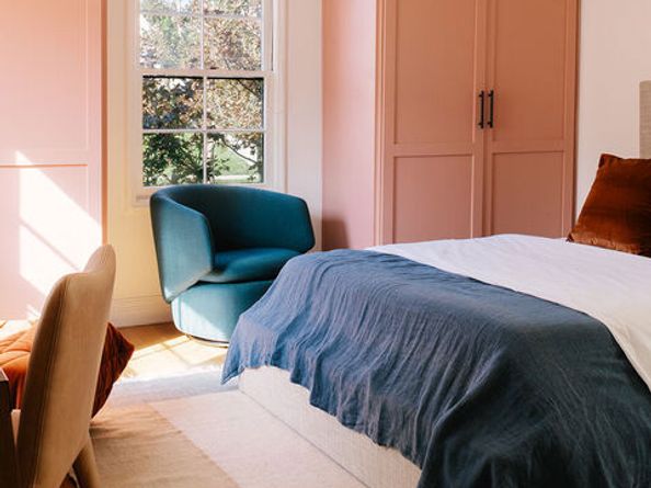 910 Masselin Avenue, Los Angeles CA 90036