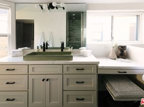 910 Masselin Avenue, Los Angeles CA 90036