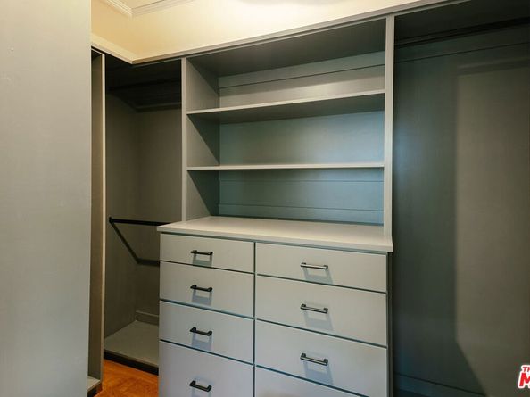 910 Masselin Avenue, Los Angeles CA 90036