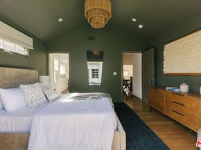 910 Masselin Avenue, Los Angeles CA 90036