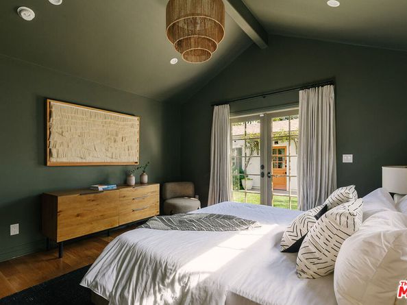 910 Masselin Avenue, Los Angeles CA 90036