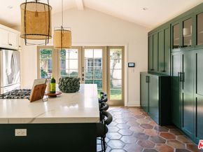 910 Masselin Avenue, Los Angeles CA 90036