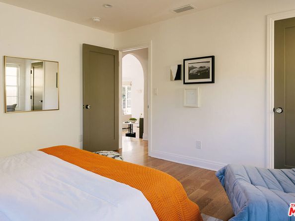 910 Masselin Avenue, Los Angeles CA 90036