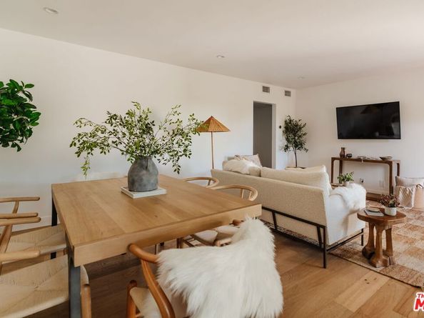 1943 12th 2, Santa Monica CA 90404