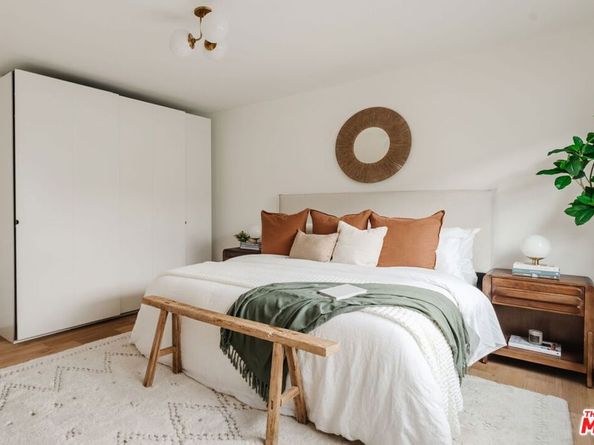 1943 12th 2, Santa Monica CA 90404