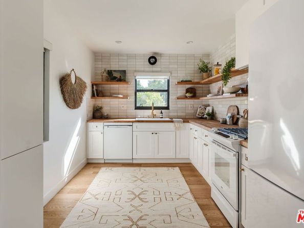 1943 12th 2, Santa Monica CA 90404