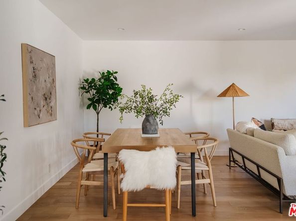 1943 12th 2, Santa Monica CA 90404