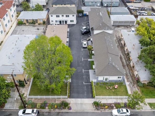 240 E Providencia Avenue, Burbank CA 91502