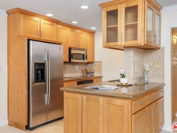 12801 Moorpark Street 110, Studio City CA 91604