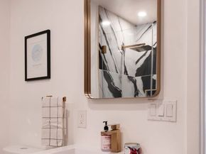 2422 W 77th Street, Inglewood CA 90305