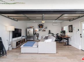 2422 W 77th Street, Inglewood CA 90305