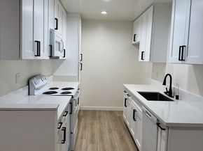 5400 Newcastle Avenue 68, Encino CA 91316