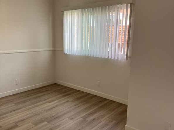 5400 Newcastle Avenue 68, Encino CA 91316