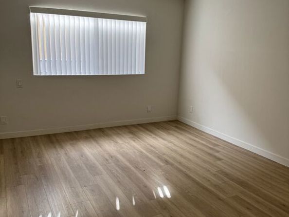 5400 Newcastle Avenue 68, Encino CA 91316