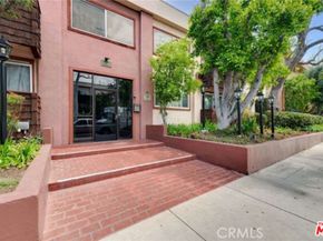 5400 Newcastle Avenue 68, Encino CA 91316