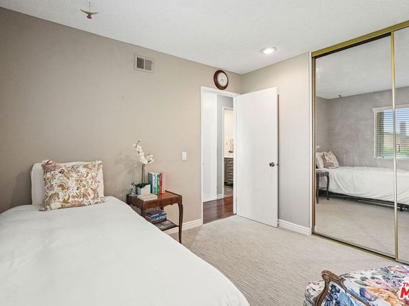 10621 Vanalden Avenue, Porter Ranch CA 91326