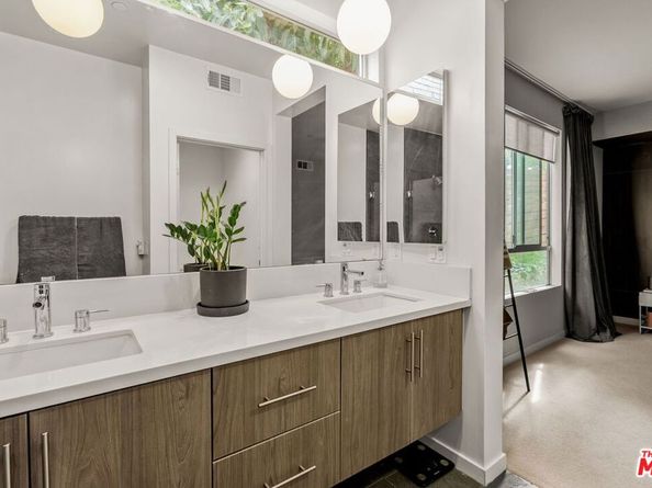 1344 Douglas Street, Los Angeles CA 90026