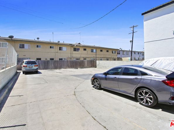 2694 James M Wood Boulevard, Los Angeles CA 90006