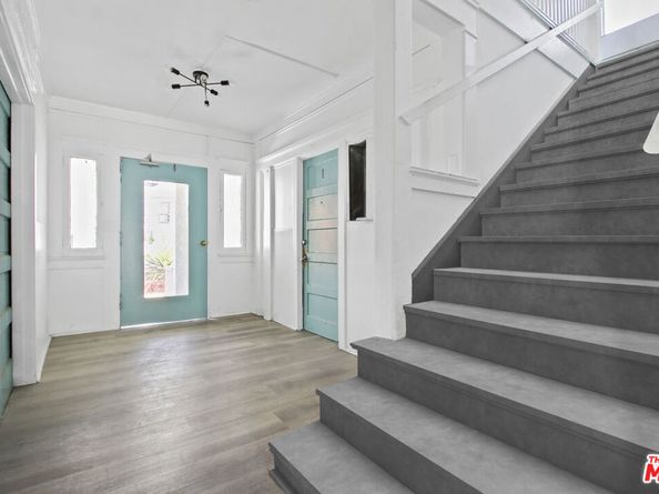 2694 James M Wood Boulevard, Los Angeles CA 90006