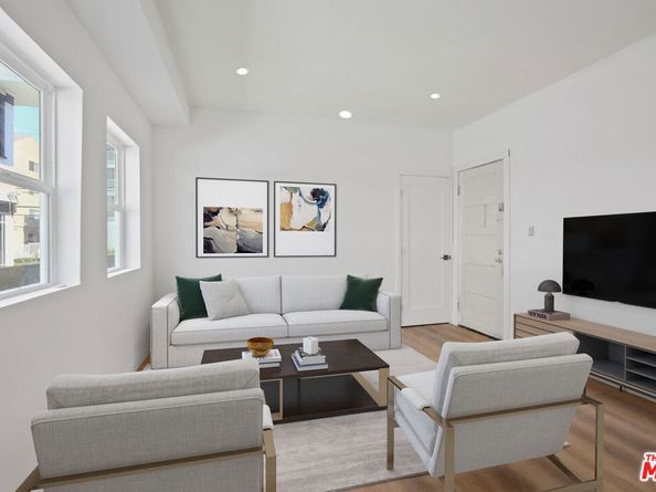 2694 James M Wood Boulevard, Los Angeles CA 90006