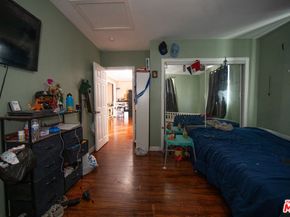 1141 E 84th Place, Los Angeles CA 90001