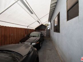 1141 E 84th Place, Los Angeles CA 90001
