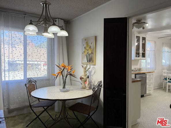 3810 S Dunsmuir Avenue, Los Angeles CA 90008