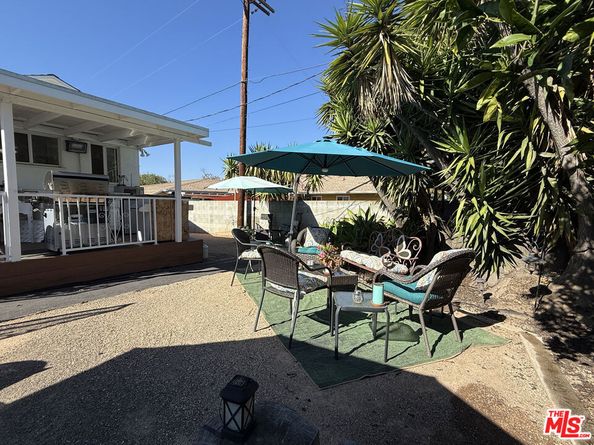 3810 S Dunsmuir Avenue, Los Angeles CA 90008