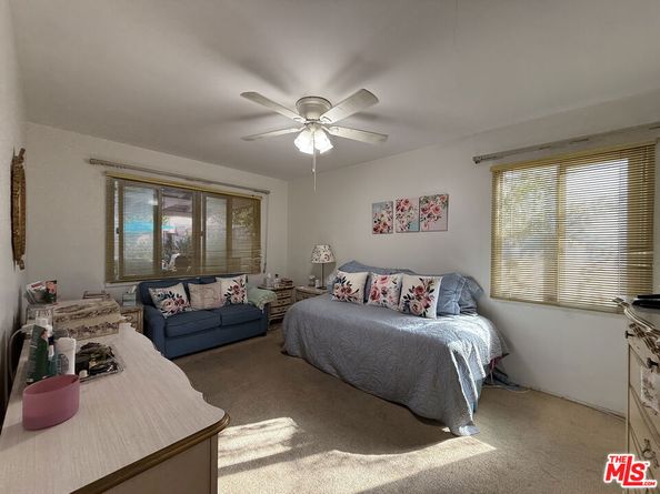 3810 S Dunsmuir Avenue, Los Angeles CA 90008