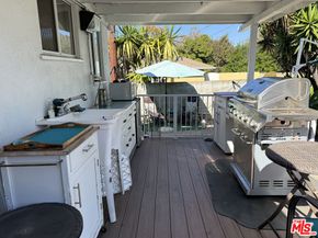 3810 S Dunsmuir Avenue, Los Angeles CA 90008