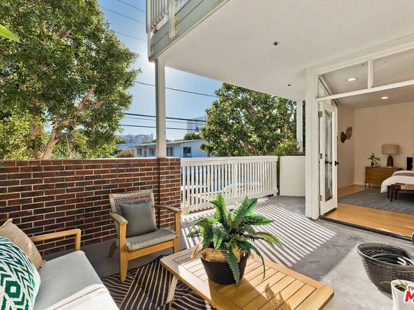 3002 3rd Street 203, Santa Monica CA 90405