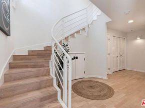 3002 3rd Street 203, Santa Monica CA 90405