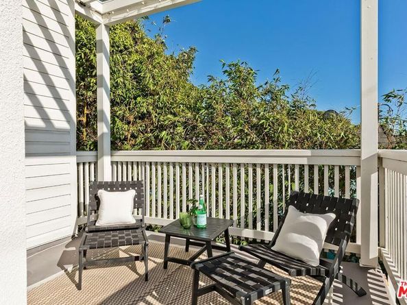 3002 3rd Street 203, Santa Monica CA 90405