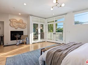 3002 3rd Street 203, Santa Monica CA 90405