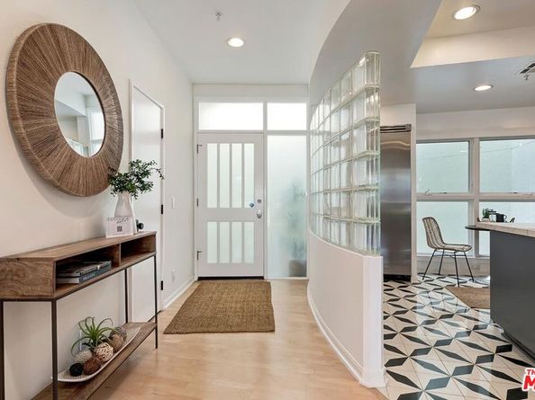 3002 3rd Street 203, Santa Monica CA 90405