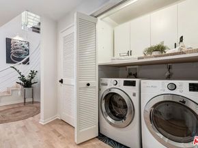 3002 3rd Street 203, Santa Monica CA 90405