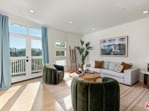 3002 3rd Street 203, Santa Monica CA 90405