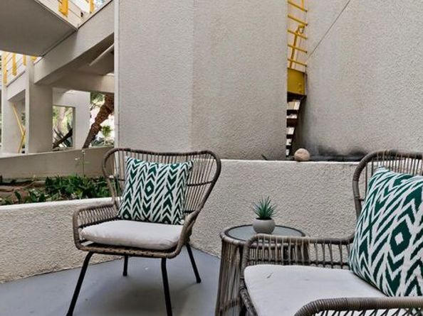 3002 3rd Street 203, Santa Monica CA 90405