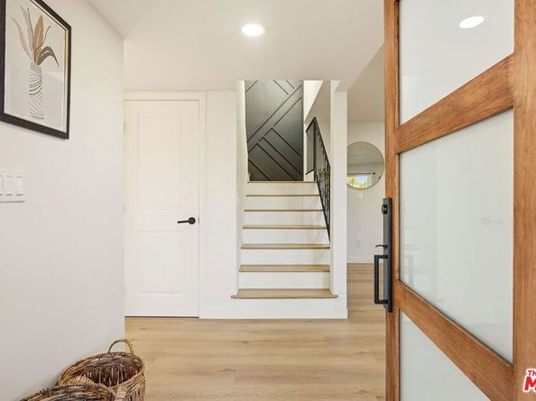 10521 Cedros Avenue, San Fernando CA 91345