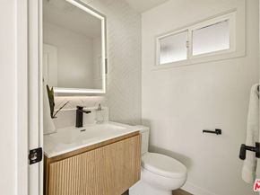 10521 Cedros Avenue, San Fernando CA 91345