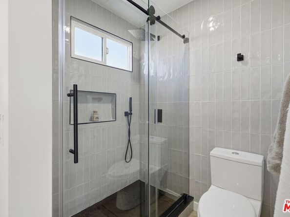 10521 Cedros Avenue, San Fernando CA 91345