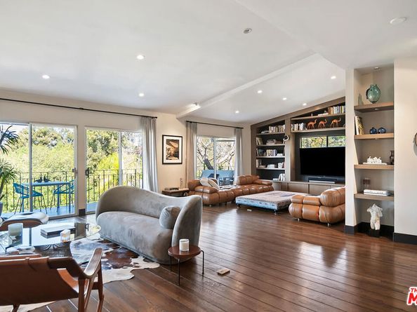 3631 Buena Park Drive, Studio City CA 91604